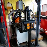 Anlage-mit-Stanzwerkzeug-scaled