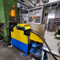 Exzenterpresse-mit-Vorschubrichtmaschine-VRAM300-86-8E