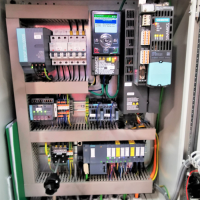 Schaltschrank-innen